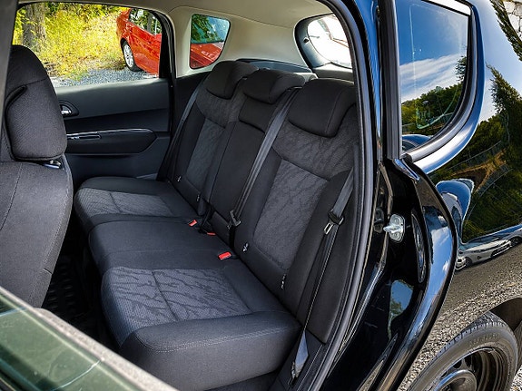 Peugeot 3008 14 of 18