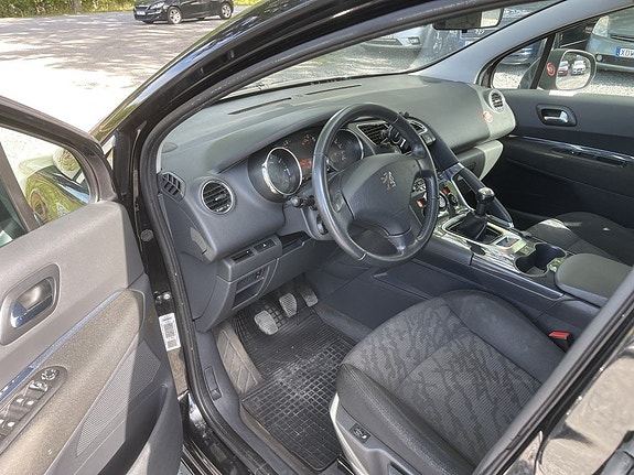 Peugeot 3008 12 of 18