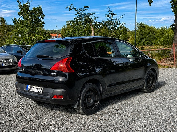 Peugeot 3008 3 of 5