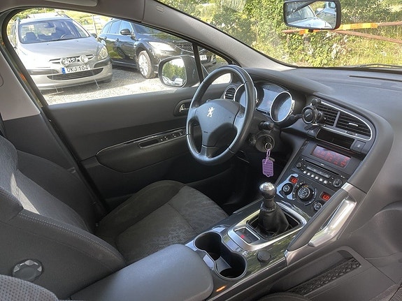 Peugeot 3008 11 of 18