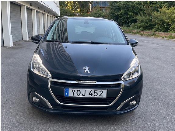 Peugeot 208 4 of 5