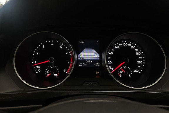 Volkswagen Tiguan 16 of 24