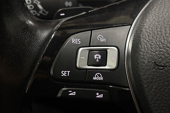 Volkswagen Tiguan 21 of 24