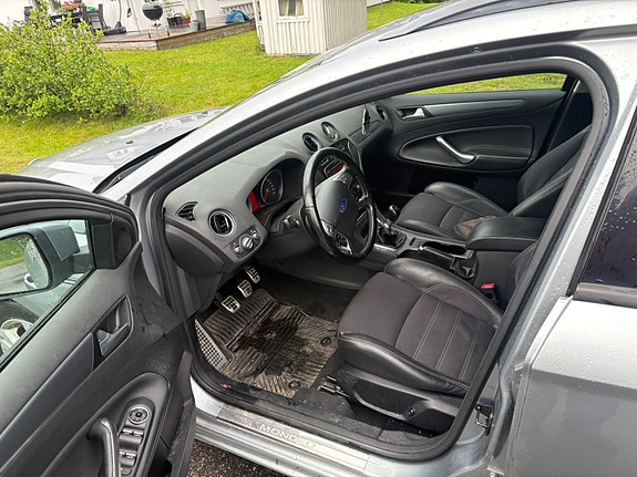 Ford Mondeo 4 of 5
