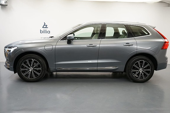 Volvo XC60 2 of 5