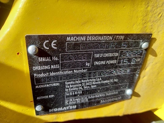 Komatsu PC26MR-5 7 of 9