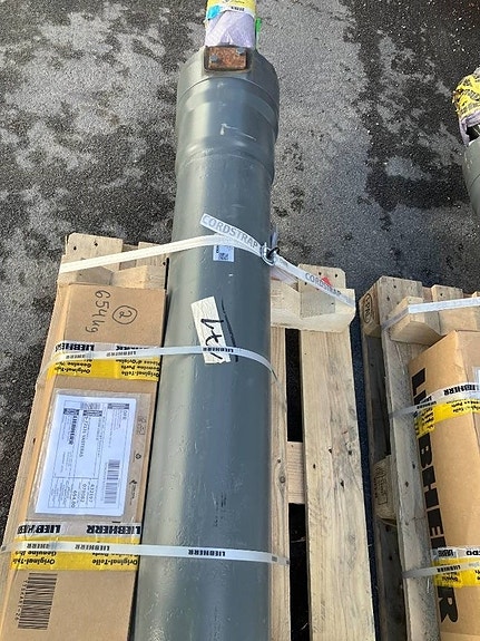 Liebherr Hydraulcylindrar / lyftcylindrar R980 7 of 9
