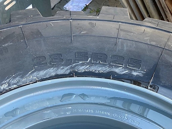 Trelleborg 23.5 R 25 4 of 6
