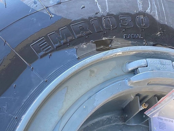 Trelleborg 23.5 R 25 5 of 6
