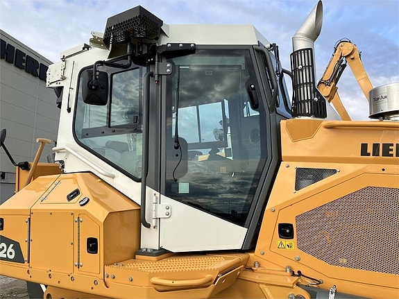 Liebherr PR 726 10 of 11