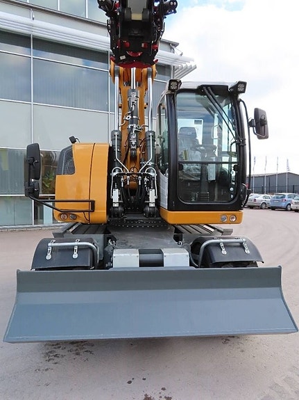 Liebherr A 916 Compact Litronic 4 of 7