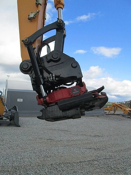 Hyundai Robex 260 LC-9 A 10 of 19