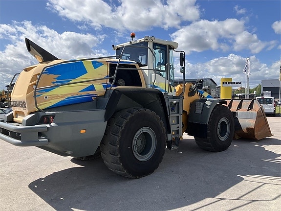 Liebherr L 580 XPower 11 of 14