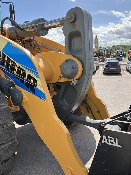 Liebherr L 580 XPower 13 of 14