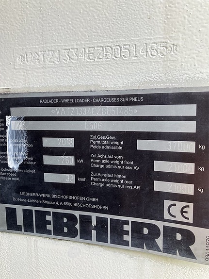 Liebherr L586 Xpower 7 of 7