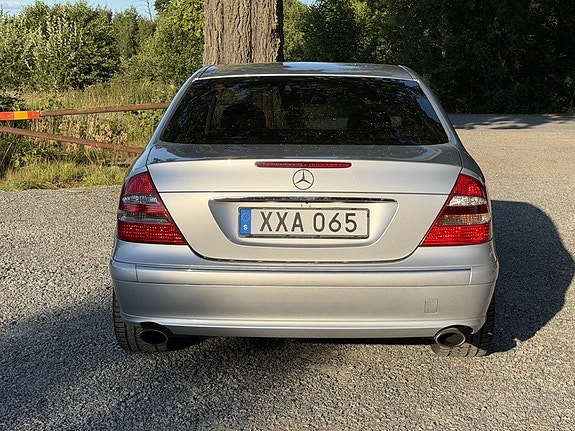 Mercedes-Benz E300 de 6 of 20