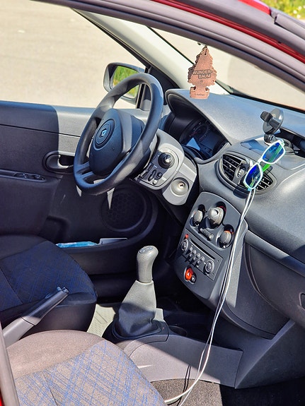 Renault Clio 2 of 8