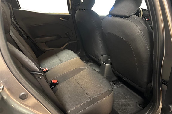 Renault Clio 11 of 14