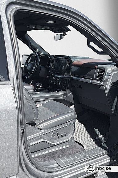 Ford F-150 14 of 19