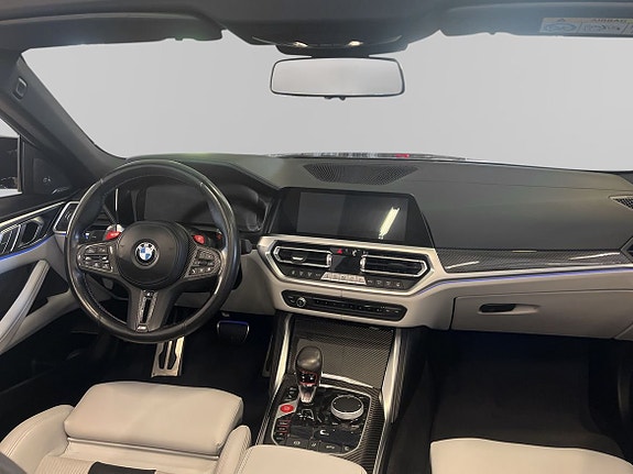 BMW M4 10 of 15