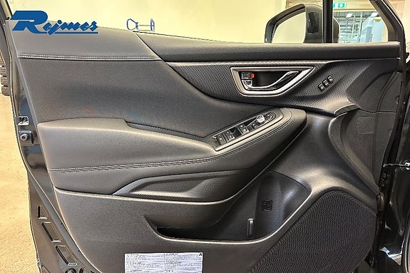 Subaru Forester 16 of 19