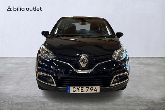 Renault Captur 3 of 22