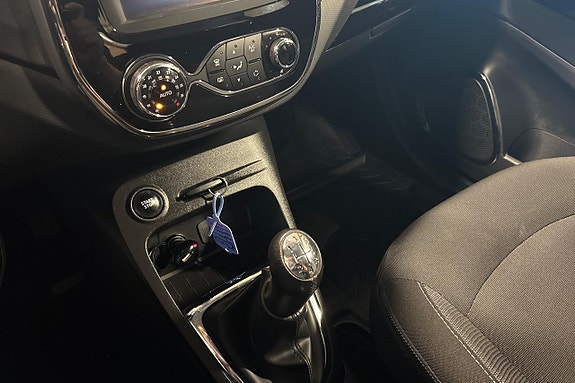 Renault Captur 13 of 22