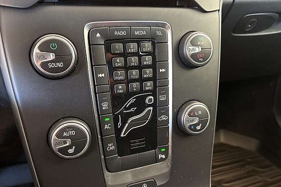 Volvo V40 15 of 20