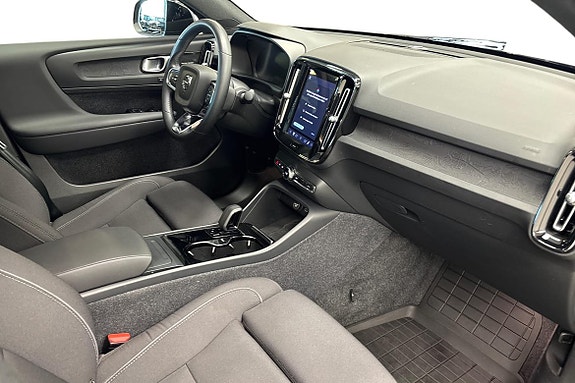 Volvo C40 10 of 24
