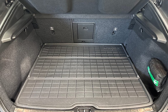 Volvo C40 17 of 24