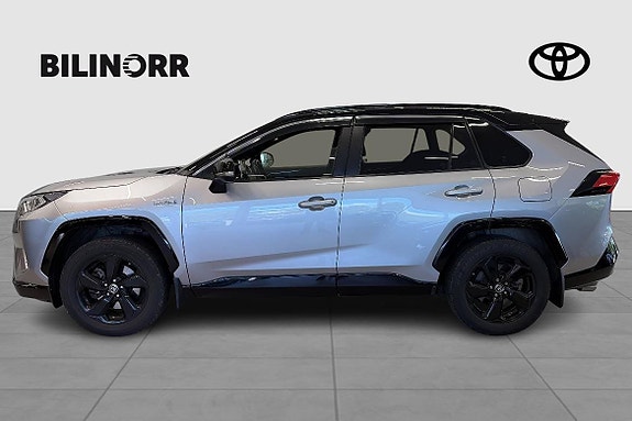 Toyota RAV4 4 of 5
