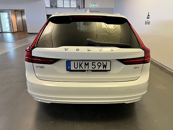 Volvo V90 4 of 5