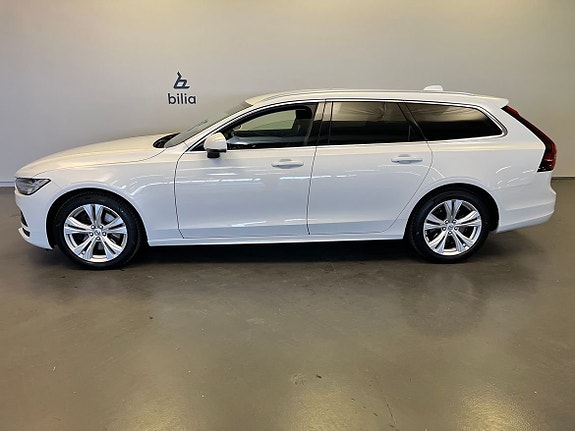 Volvo V90 2 of 5