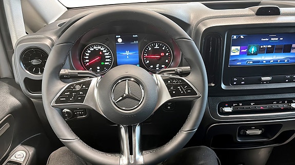 Mercedes-Benz Vito 114 4 of 9