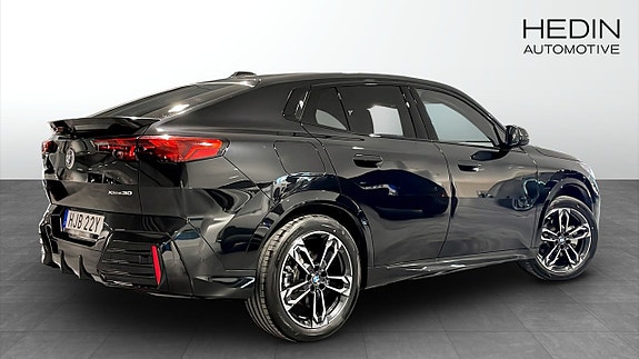 BMW iX2 2 of 9