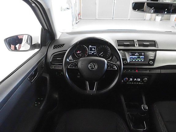 Skoda Fabia 13 of 22