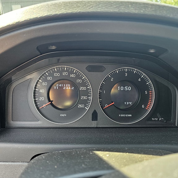 Volvo V70 4 of 4