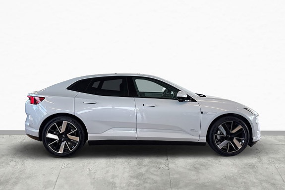 Polestar 4 4 of 30
