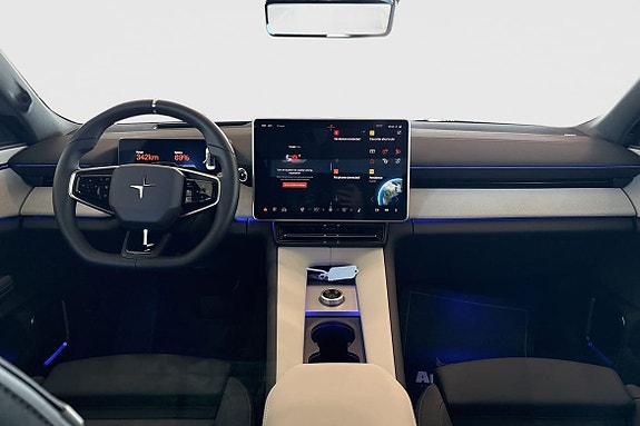 Polestar 4 13 of 30