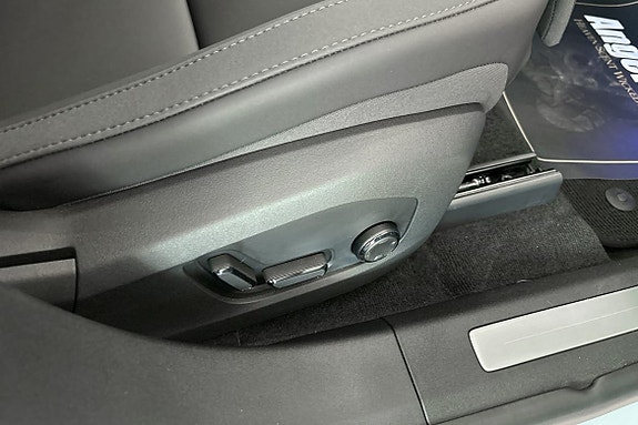 Polestar 4 25 of 30