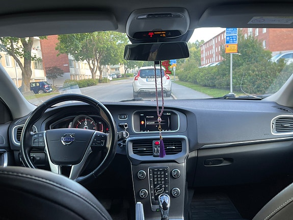 Volvo V40 4 of 5