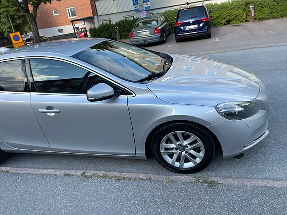 Volvo V40 15 of 15