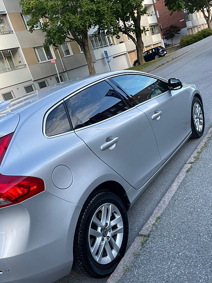 Volvo V40 14 of 15