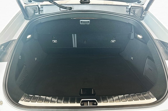 Polestar 4 17 of 30