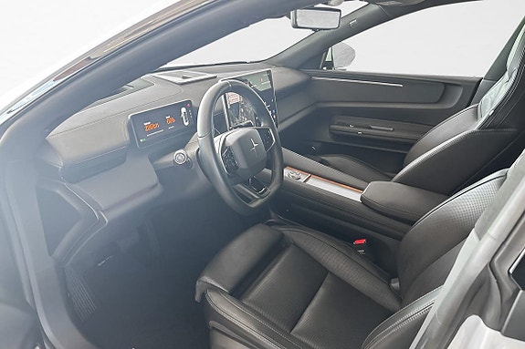 Polestar 4 10 of 30