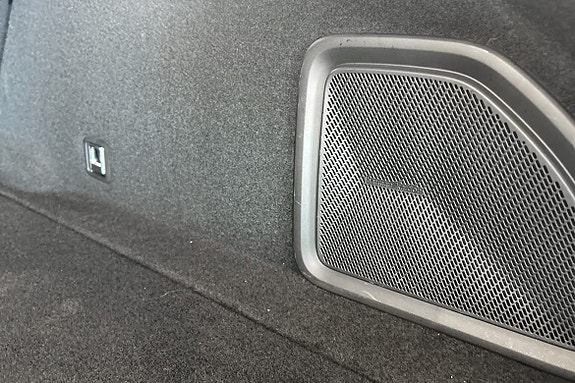 Polestar 4 18 of 30