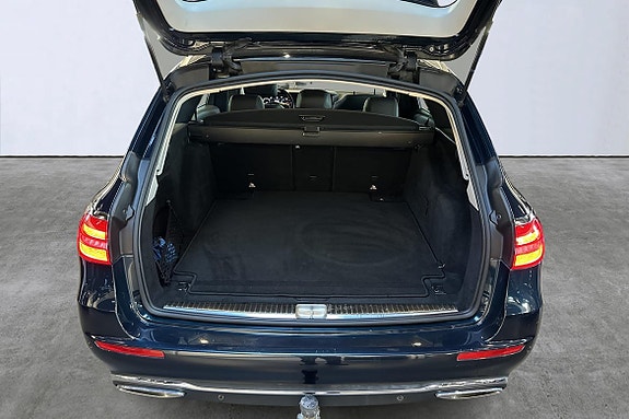 Mercedes-Benz E220 17 of 26