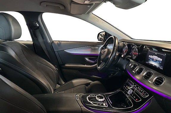Mercedes-Benz E220 10 of 26