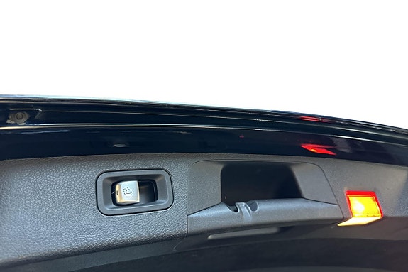 Mercedes-Benz E220 20 of 26