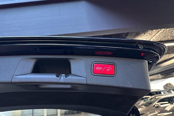 Mercedes-Benz E220 21 of 26